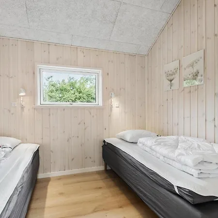 Holiday home Amazing In With Wifi Romo